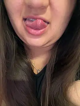 Snapshot of Jane_BBW chatting on July 9, 3:29 am Jane BBW online show from July 9, 3:29 am