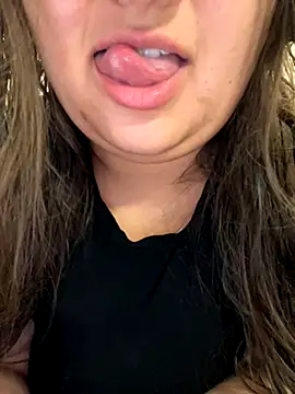 Snapshot of Jane_BBW chatting on November 8, 5:22 am Jane BBW online show from November 8, 5:22 am