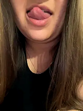 Snapshot of Jane_BBW chatting on October 20, 9:26 pm Jane BBW online show from October 20, 9:26 pm