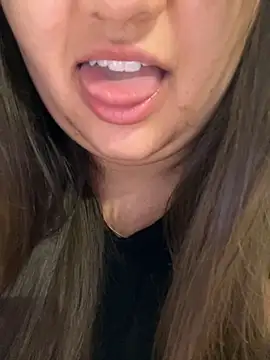 Snapshot of Jane_BBW chatting on November 11, 3:23 am Jane BBW online show from November 11, 3:23 am