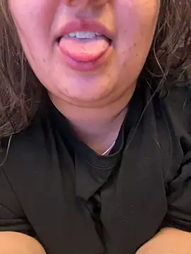 Snapshot of Jane_BBW chatting on February 25, 4:57 am Jane BBW online show from February 25, 4:57 am