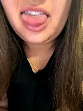 Snapshot of Jane_BBW chatting on November 4, 3:10 am Jane BBW online show from November 4, 3:10 am