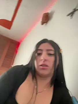 Sofhi corolinne31 online show from December 14, 9:24 pm