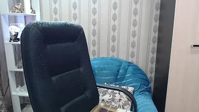 ClaireSweety online show from April 6, 5:19 am