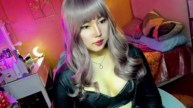 HOTnWILDalice online show from September 23, 1:23 am