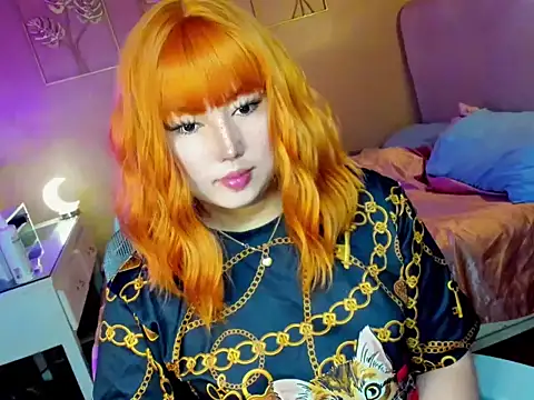 HOTnWILDalice online show from October 2, 12:36 am