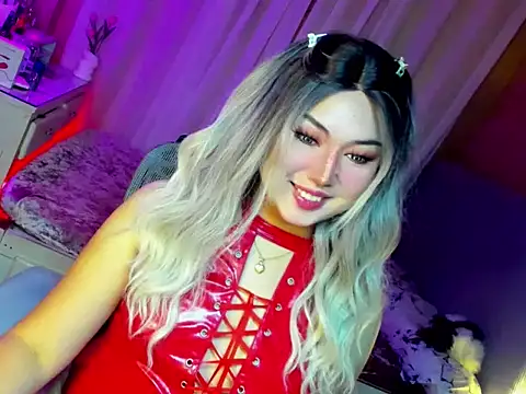 HOTnWILDalice online show from April 12, 12:47 am