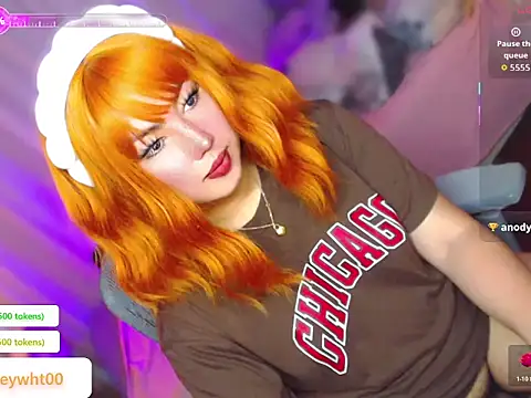 HOTnWILDalice online show from June 17, 2:55 am