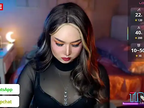 HOTnWILDalice online show from October 27, 12:55 am