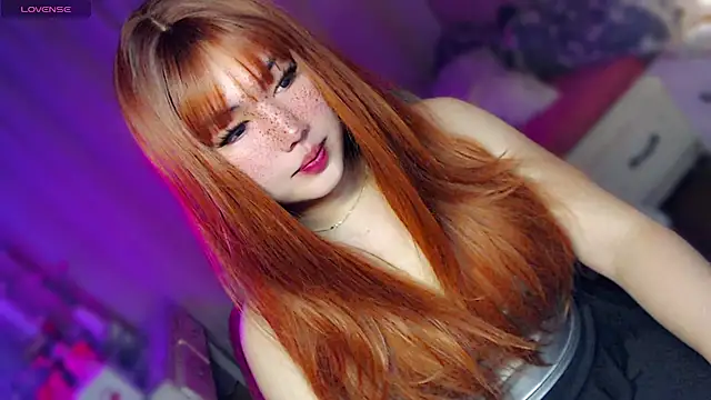 HOTnWILDalice online show from July 16, 3:25 am