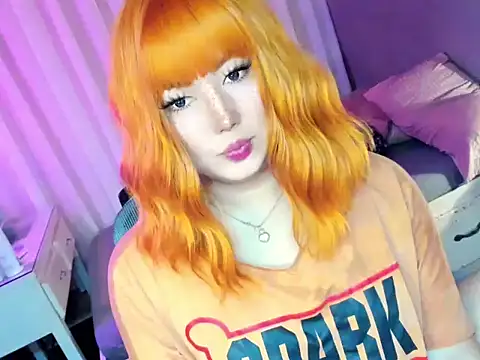 HOTnWILDalice online show from December 21, 12:13 am