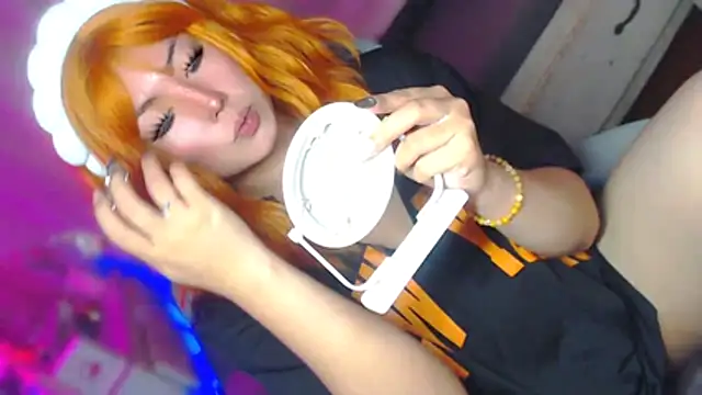HOTnWILDalice online show from June 20, 3:33 am