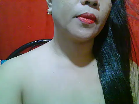 Snapshot of xsweetlips69x chatting on February 23, 8:06 am xsweetlips69x online show from February 23, 8:06 am