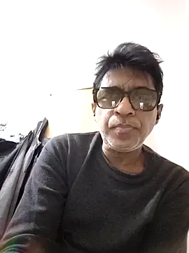 iamkahn 44 online show from December 18, 7:07 pm