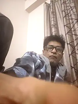 iamkahn 44 online show from December 20, 11:40 pm