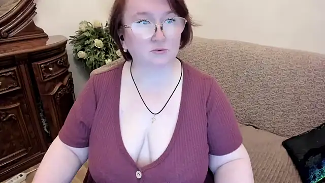 leiamillersonn online show from September 14, 7:25 pm
