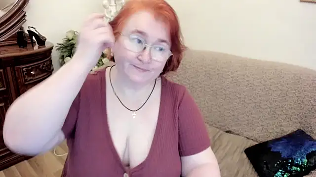 leiamillersonn online show from March 12, 8:29 am