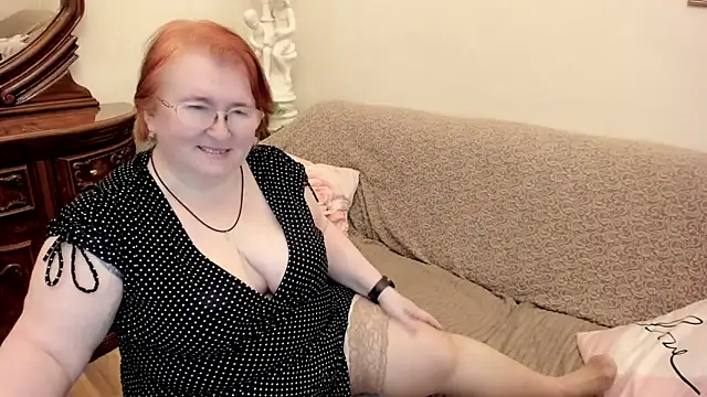 leiamillersonn online show from February 17, 6:22 am