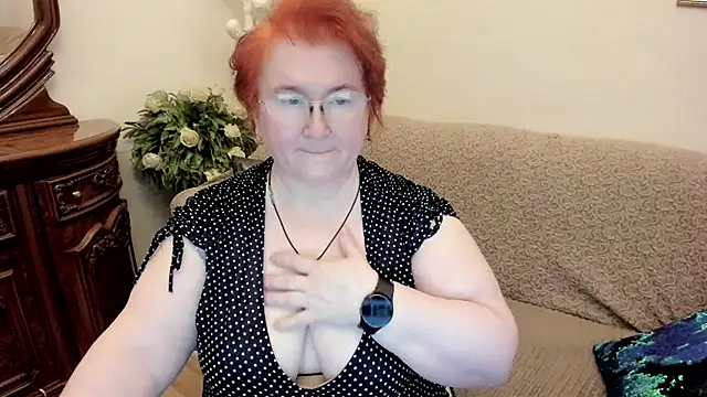 leiamillersonn online show from January 8, 5:35 am