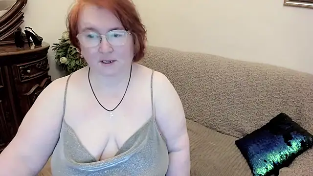 leiamillersonn online show from March 15, 3:24 am