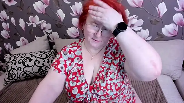 leiamillersonn online show from February 25, 8:42 pm