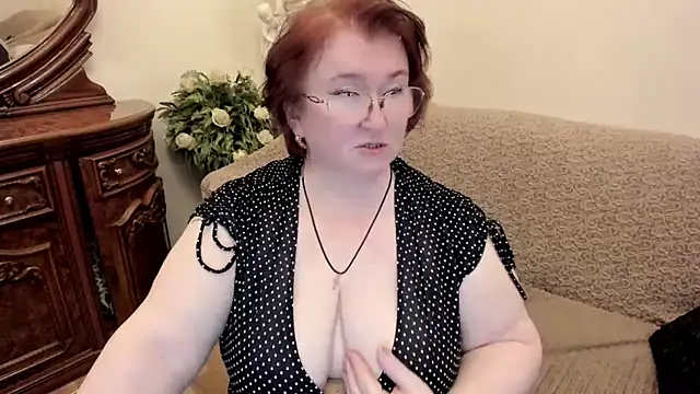leiamillersonn online show from September 25, 5:52 pm
