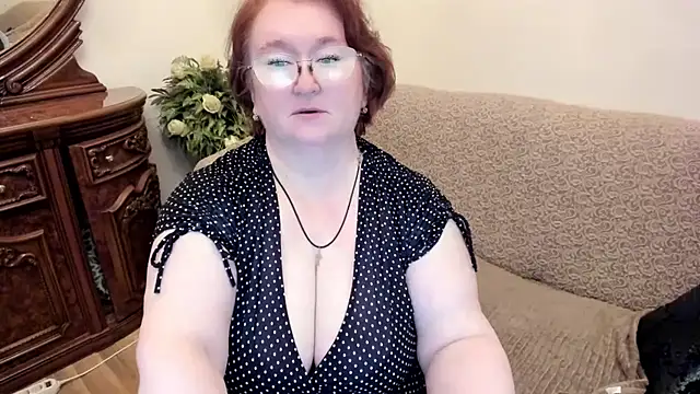 leiamillersonn online show from October 13, 9:27 pm