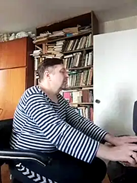 Snapshot of Pokaz2020 chatting on June 11, 8:33 am Pokaz2020 online show from June 11, 8:33 am