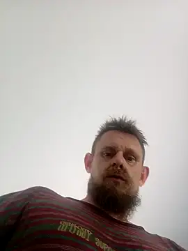 Snapshot of Skody31 chatting on November 11, 4:29 am Skody31 online show from November 11, 4:29 am