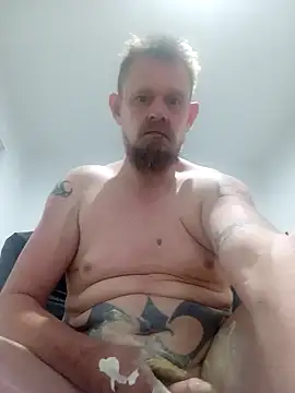 Snapshot of Skody31 chatting on December 1, 12:06 pm Skody31 online show from December 1, 12:06 pm