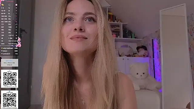 brilliantvictoria online show from May 11, 2:45 pm