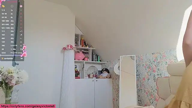 brilliantvictoria online show from March 23, 5:40 am