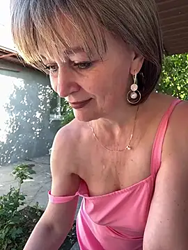 Snapshot of Melljoy chatting on July 13, 5:40 am Melljoy online show from July 13, 5:40 am