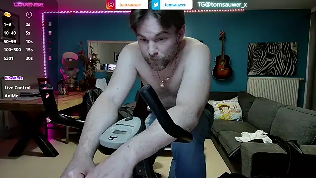 Snapshot of tom_sauwer chatting on January 23, 1:41 am tom sauwer online show from January 23, 1:41 am