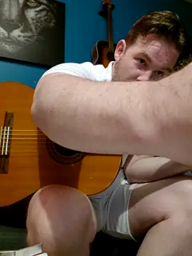 Snapshot of tom_sauwer chatting on September 29, 10:48 pm tom sauwer online show from September 29, 10:48 pm