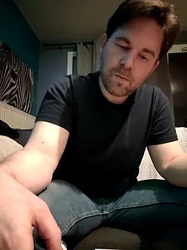 Snapshot of tom_sauwer chatting on March 19, 9:37 pm tom sauwer online show from March 19, 9:37 pm