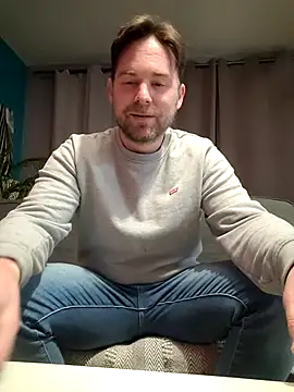 Snapshot of tom_sauwer chatting on September 24, 8:26 pm tom sauwer online show from September 24, 8:26 pm