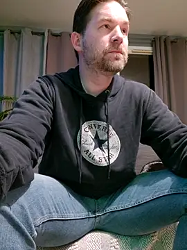 tom sauwer online show from November 8, 9:07 pm