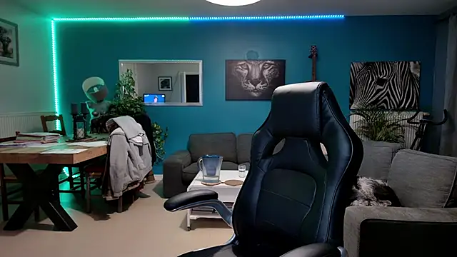 tom sauwer online show from November 23, 10:53 pm