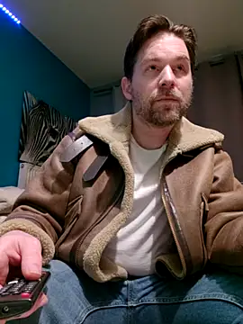 tom sauwer online show from November 12, 12:48 am