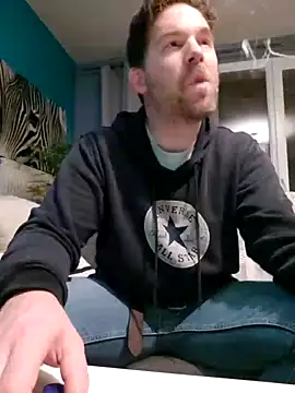 tom sauwer online show from November 7, 6:45 pm