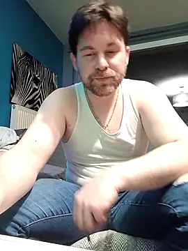 Snapshot of tom_sauwer chatting on April 4, 12:06 am tom sauwer online show from April 4, 12:06 am