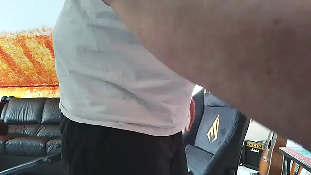 Snapshot of sextoy911 chatting on April 8, 4:08 pm sextoy911 online show from April 8, 4:08 pm