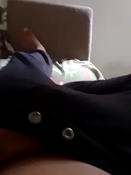 garoto1997 online show from October 31, 4:58 pm