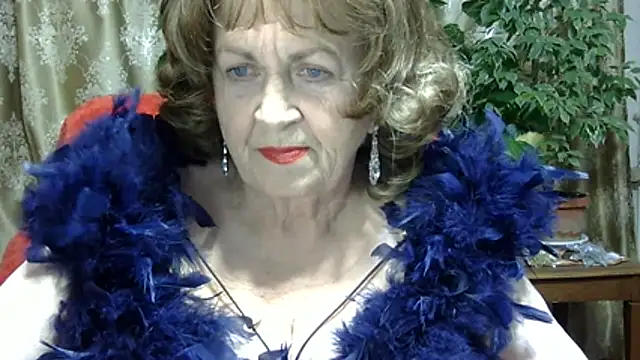 Emma52610 online show from February 22, 7:26 pm