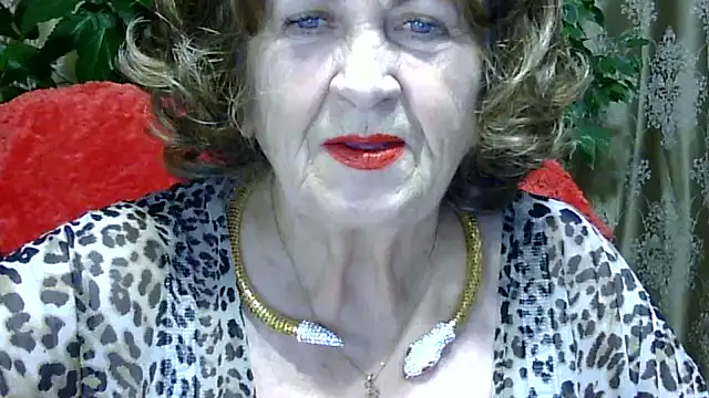 Emma52610 online show from November 29, 3:12 pm