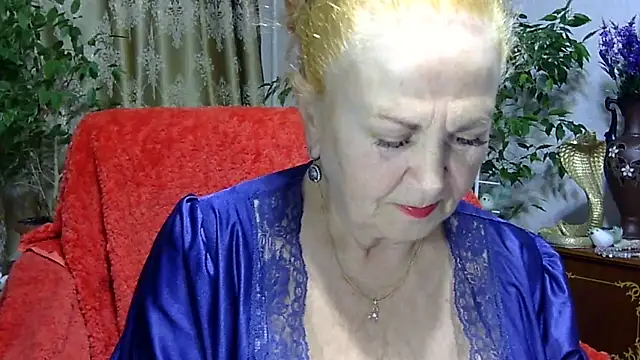 Snapshot of Emma52610 chatting on March 14, 6:07 pm Emma52610 online show from March 14, 6:07 pm
