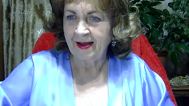 Emma52610 online show from February 28, 4:17 pm