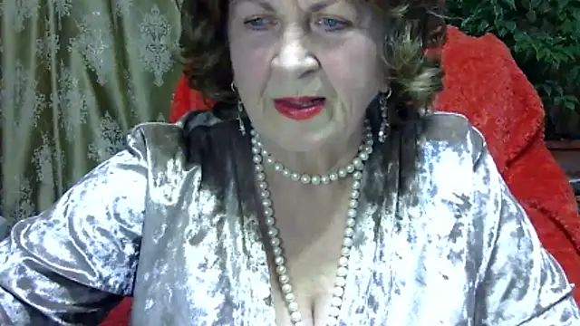 Emma52610 online show from March 6, 6:47 pm