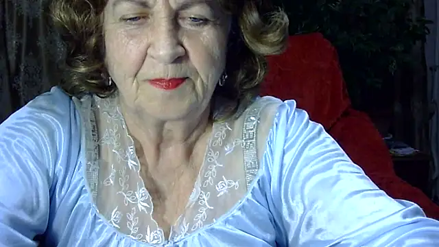 Emma52610 online show from March 15, 5:31 pm